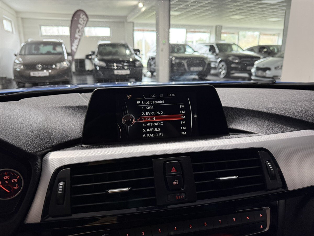 BMW Řada 4 Sedan / Limuzína 2,0 l 135 kw