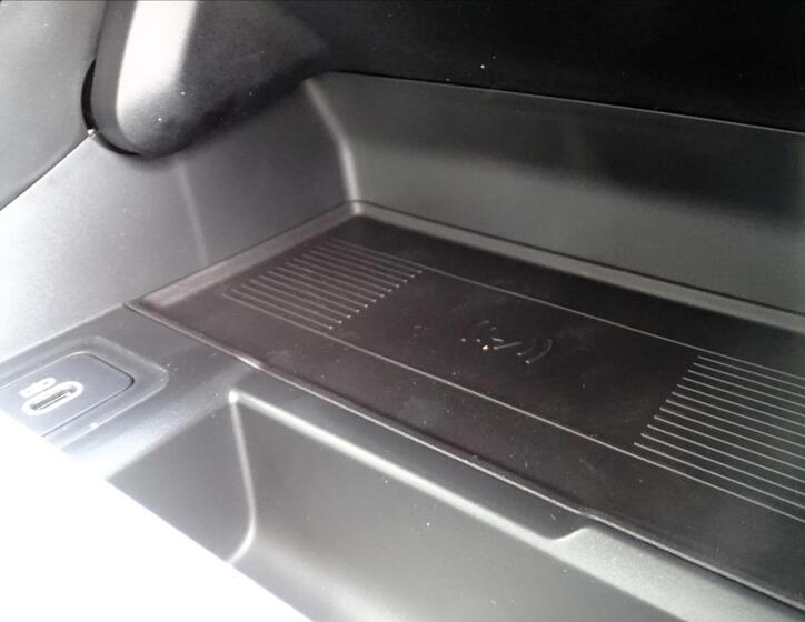 Land Rover Range Rover Velar 25