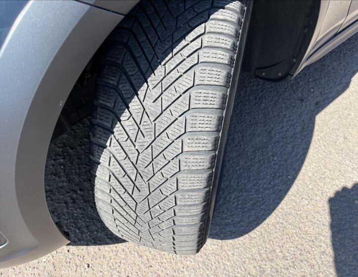 Volvo V90 Kombi 2,0 l 145 kw