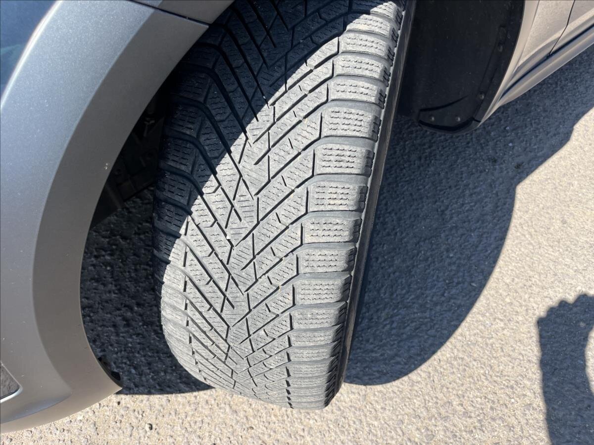 Volvo V90 Kombi 2,0 l 145 kw