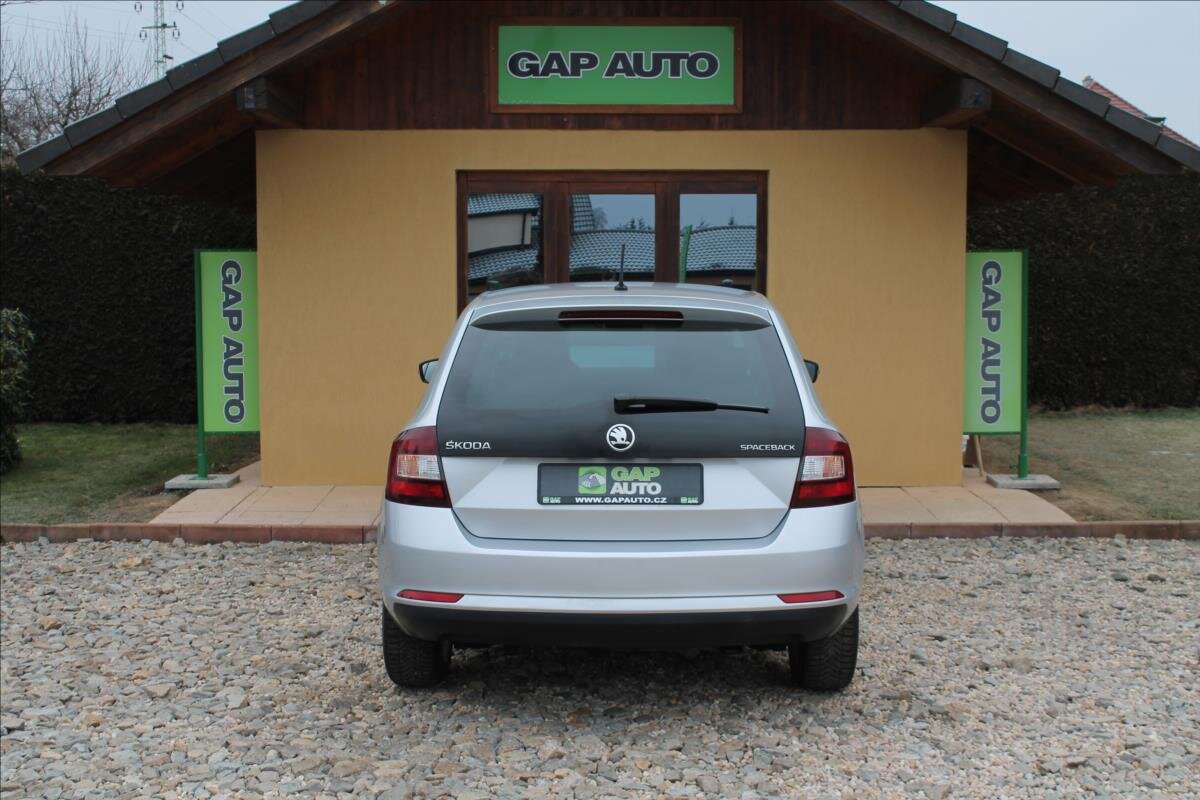 Škoda Rapid Hatchback 1,2 l 81 kw