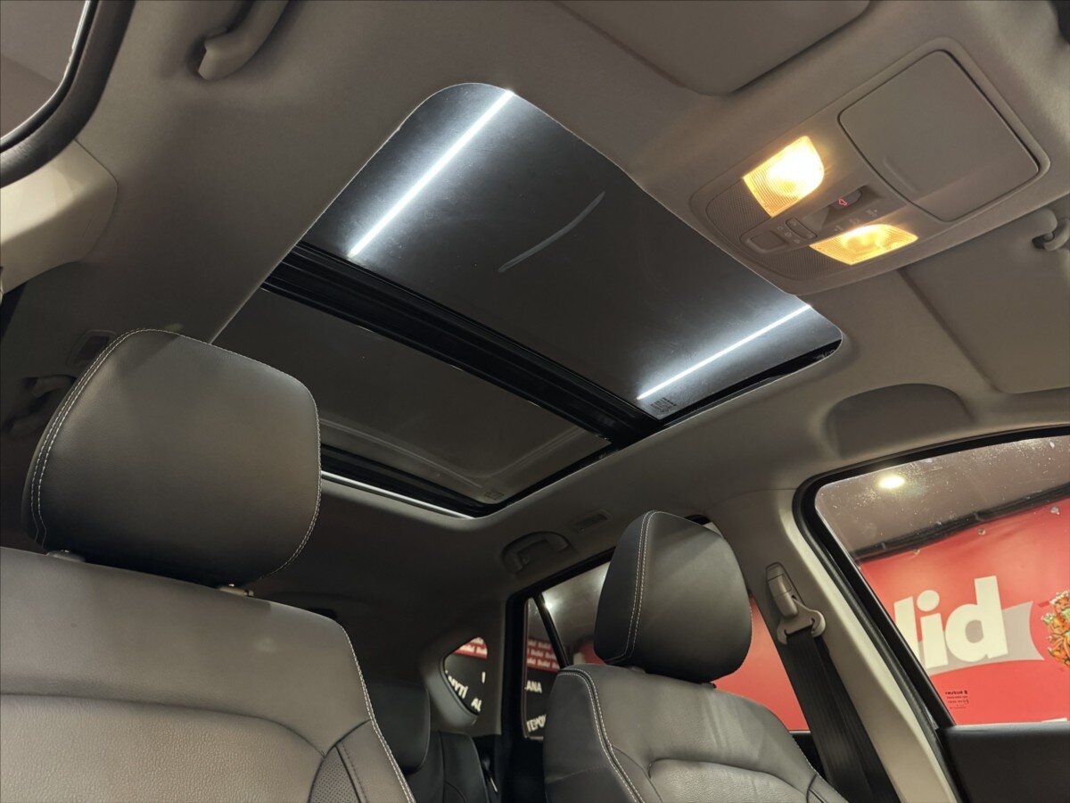 Suzuki SX4 S-Cross SUV 1,4 l 103 kw