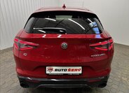 Alfa Romeo Stelvio SUV / Terénní 2,1 l 154 kw