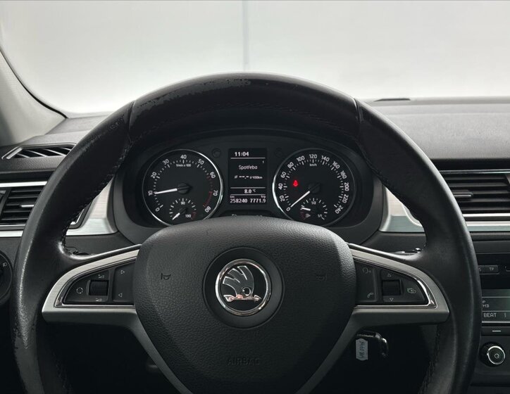 Škoda Rapid Liftback 1,2 l 77 kw