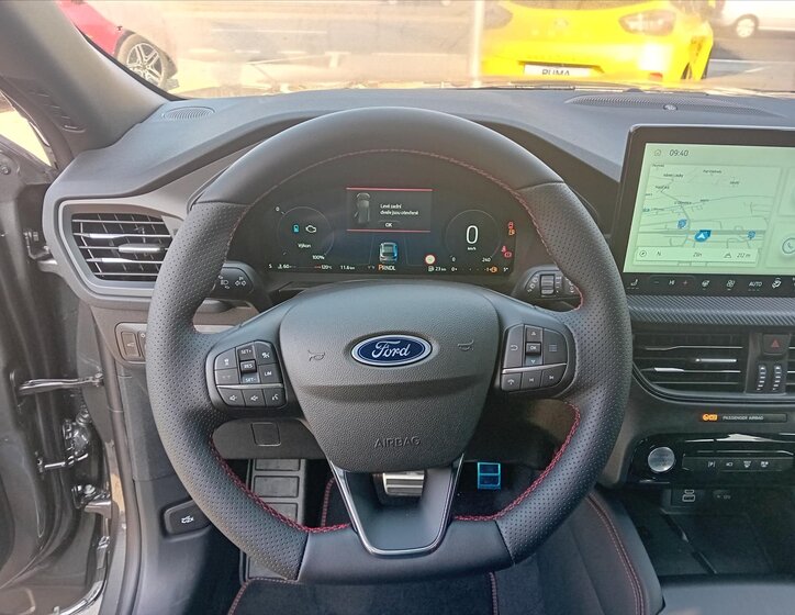 Ford Kuga SUV / Terénní 2,5 l 134 kw