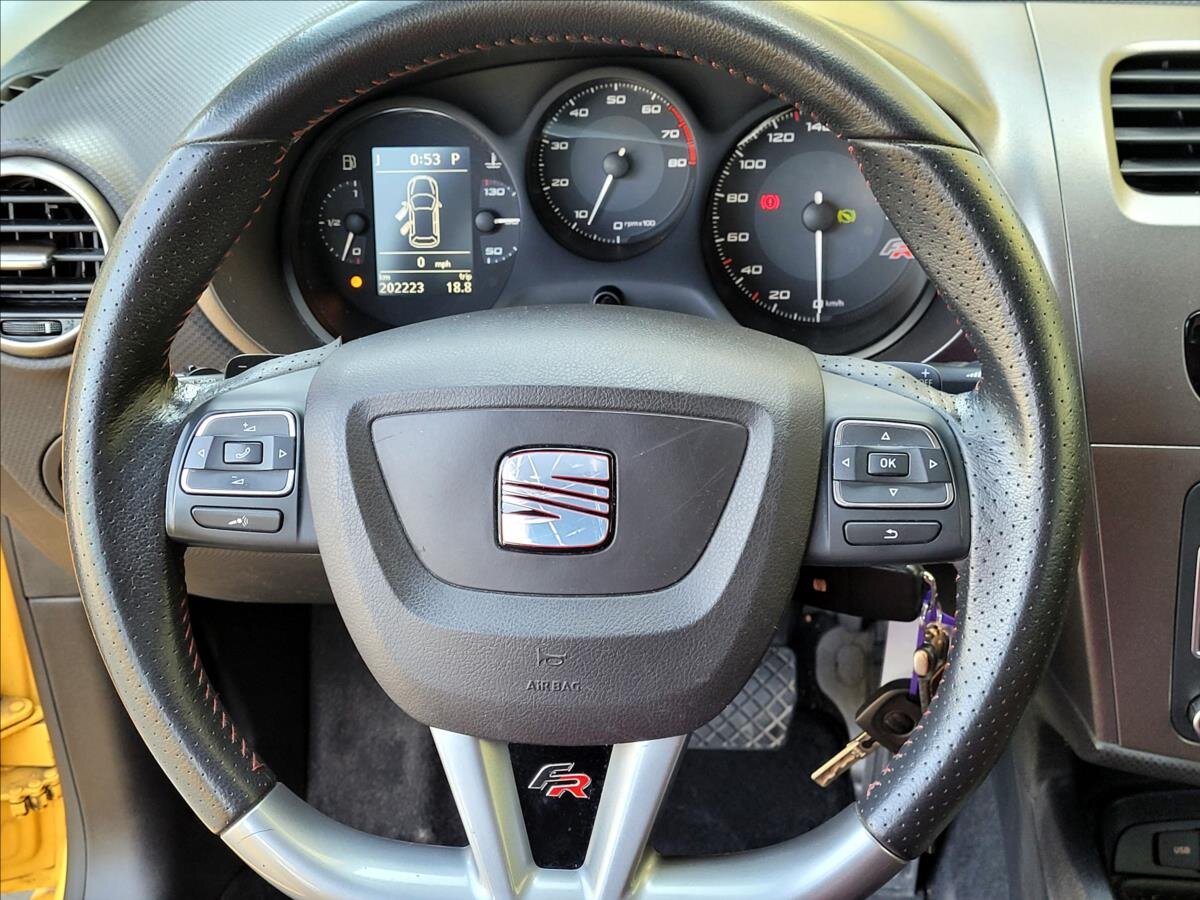 Seat Leon Hatchback 2,0 l 185 kw