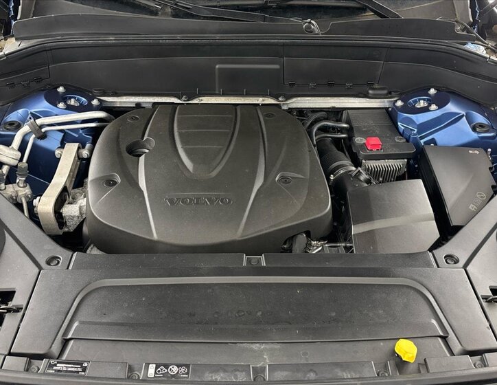 Volvo XC90 SUV / Terénní 2,0 l 173 kw