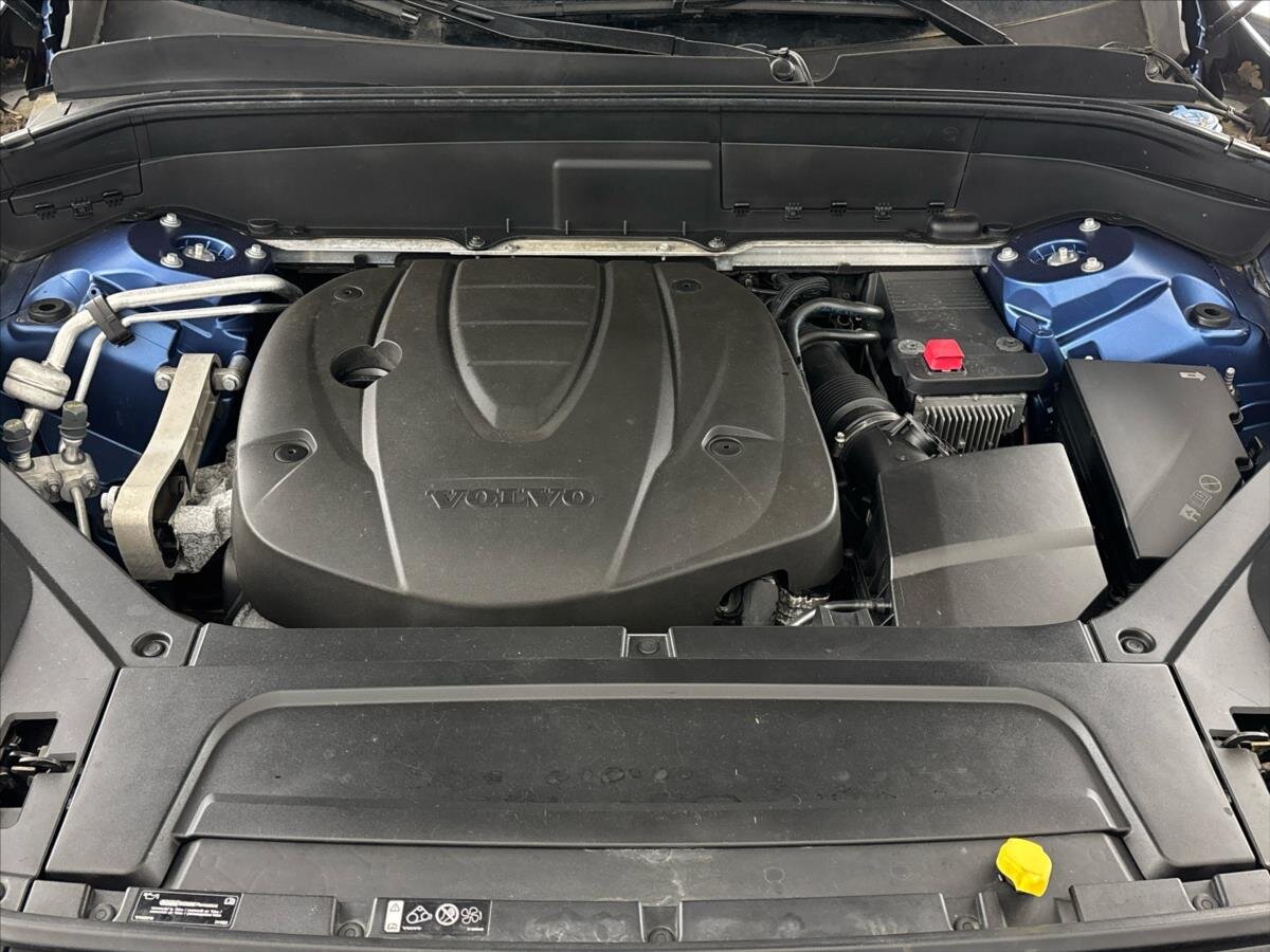 Volvo XC90 SUV / Terénní 2,0 l 173 kw