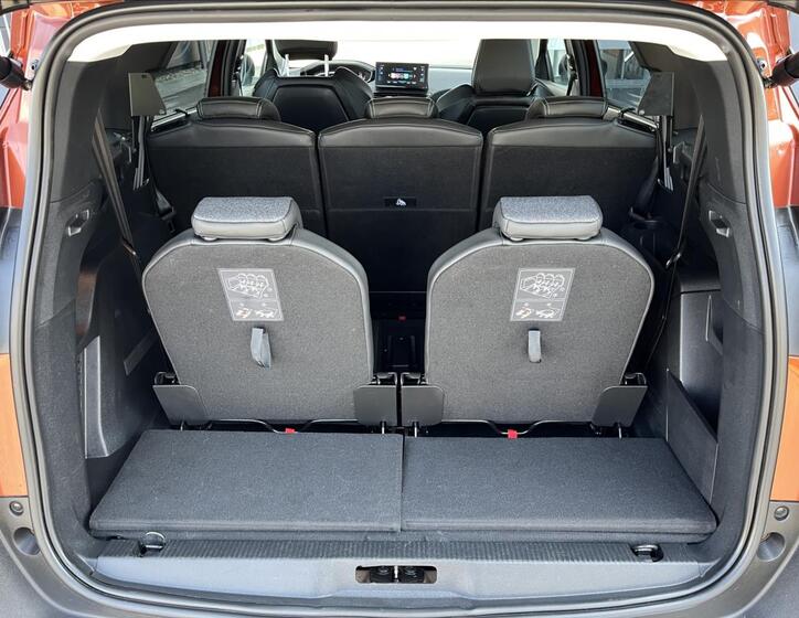 Peugeot 5008 23