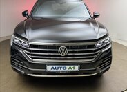 Volkswagen Touareg SUV 3,0 l 210 kw