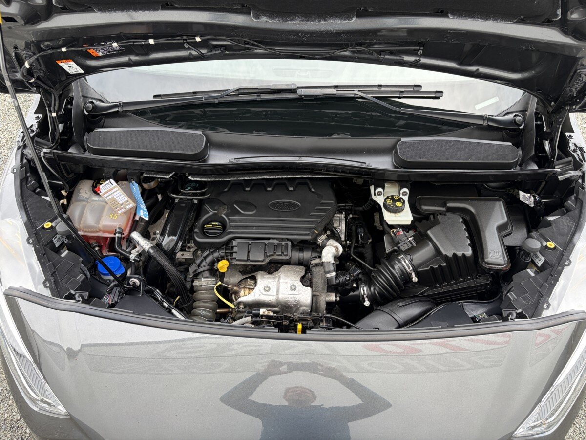 Ford Tourneo Connect Kombi 1,5 l 88 kw