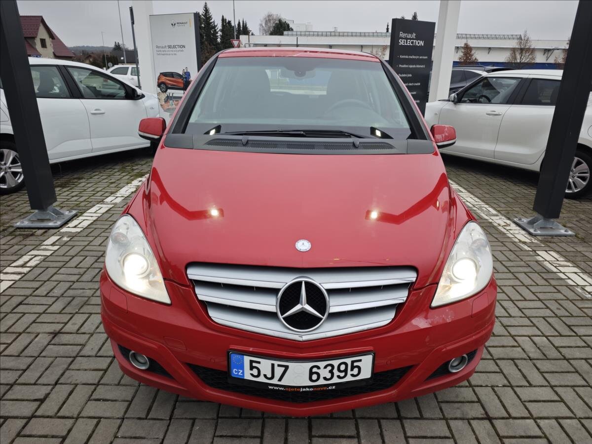 Mercedes-Benz Třídy B MPV 2,0 l 100 kw