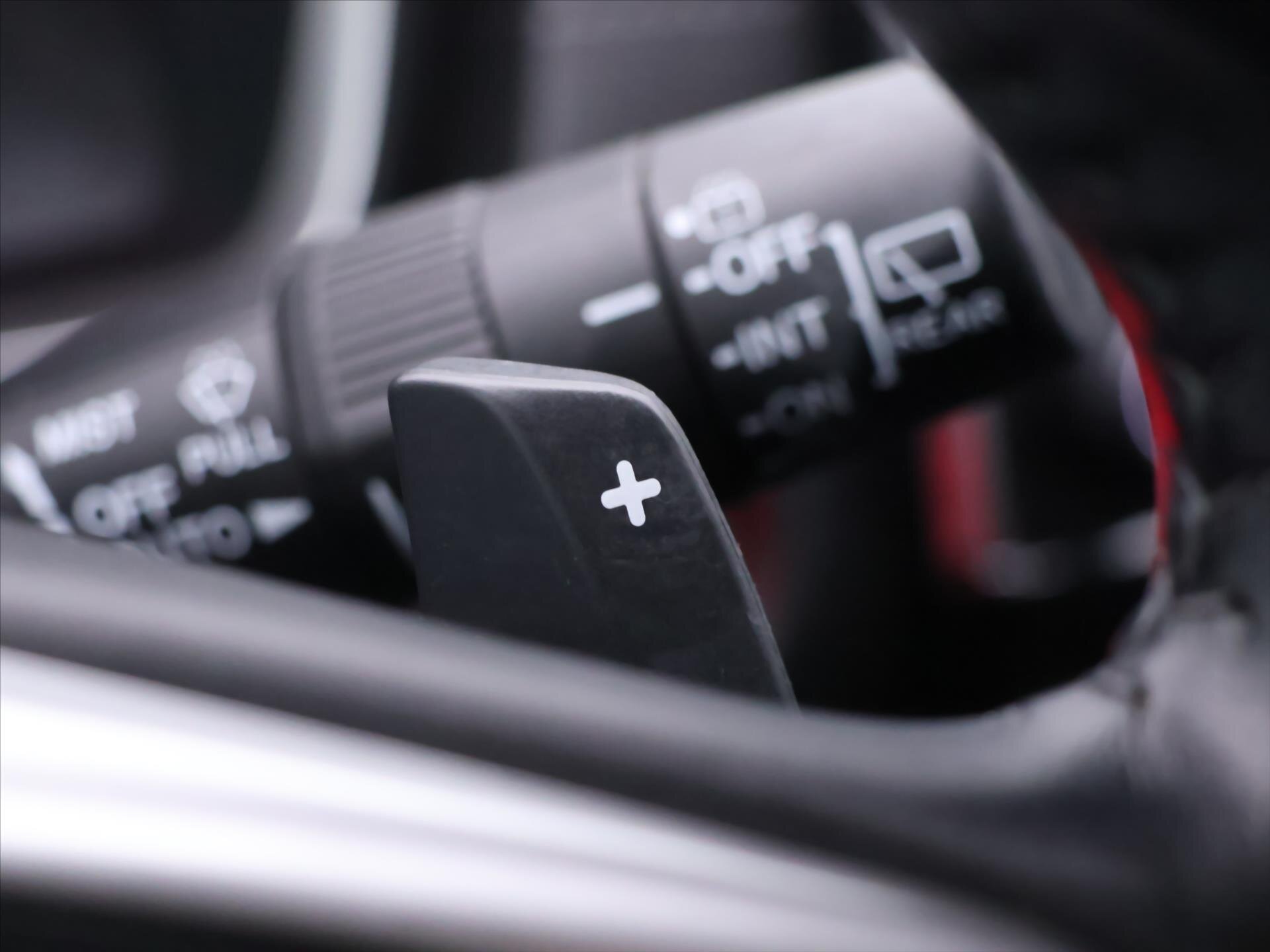 Honda CR-V SUV / Terénní 2,0 l 107 kw