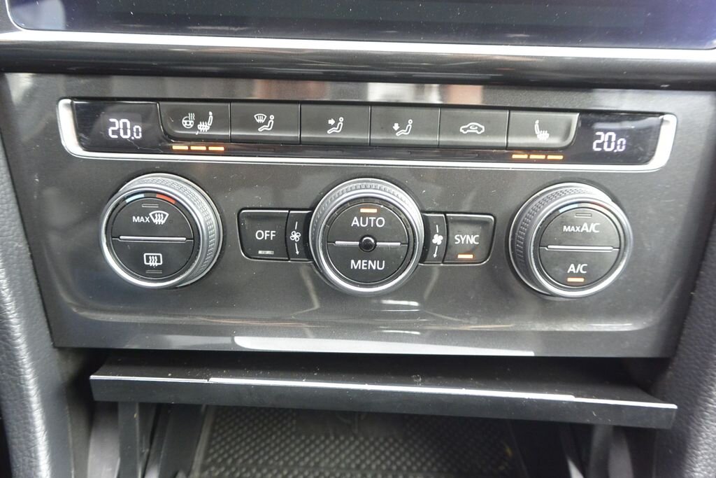 Volkswagen Golf Kombi 2,0 l 110 kw