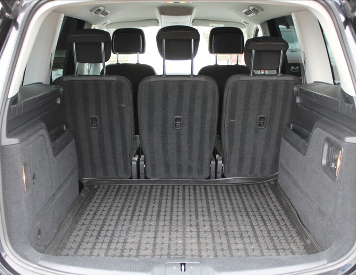 Volkswagen Sharan MPV 2,0 l 110 kw