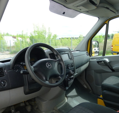 Mercedes-Benz Sprinter 9