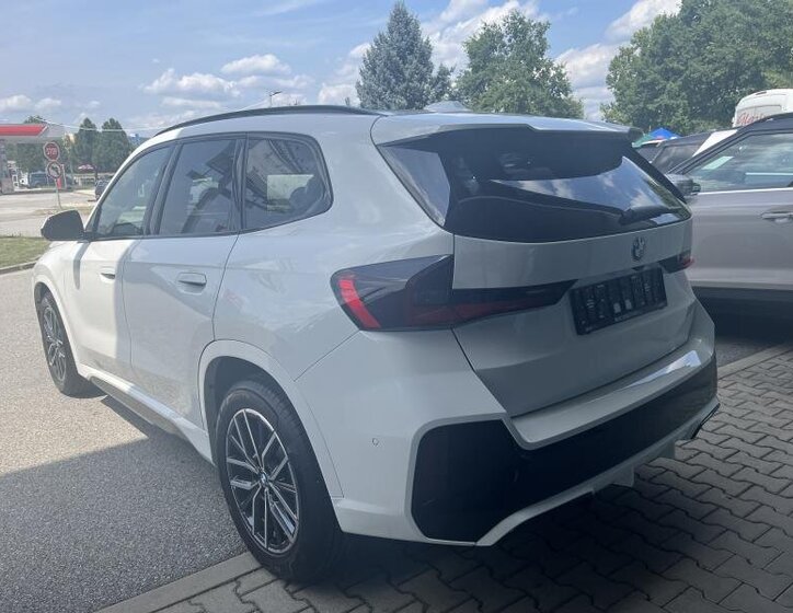 BMW X1 SUV 1,5 l 100 kw