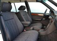 Mercedes-Benz 124 20