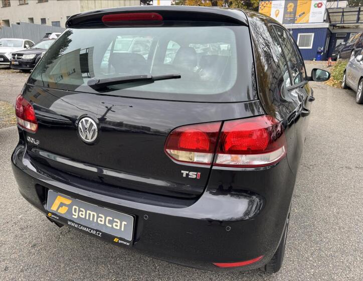 Volkswagen Golf 9