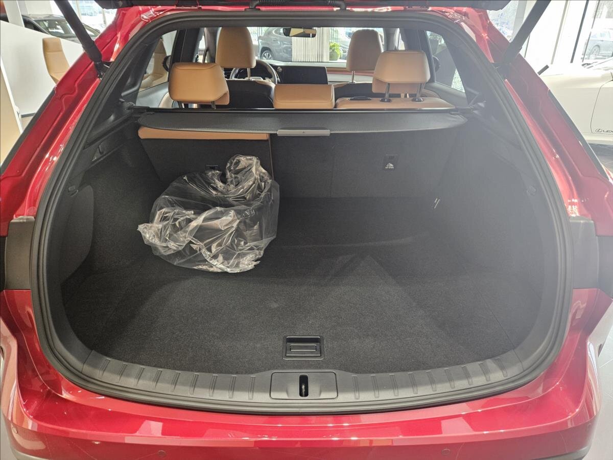Lexus RX 450h SUV / Terénní 2,5 l 227 kw