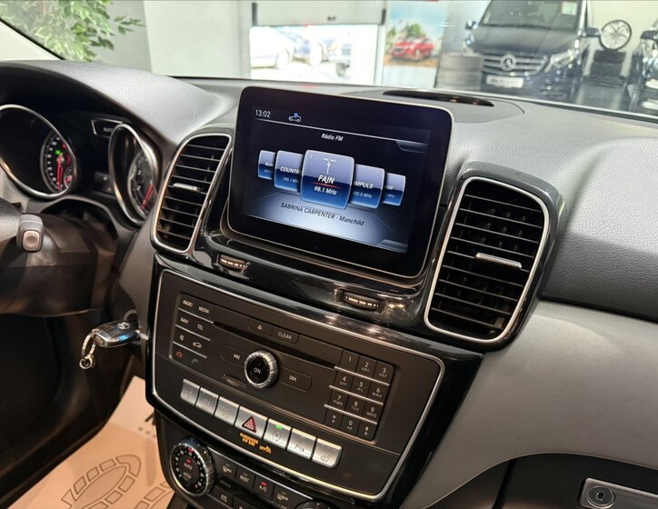 Mercedes-Benz GLE 19