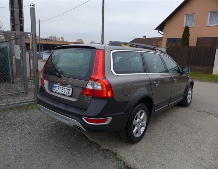 Volvo XC70 Kombi 2,4 l 120 kw