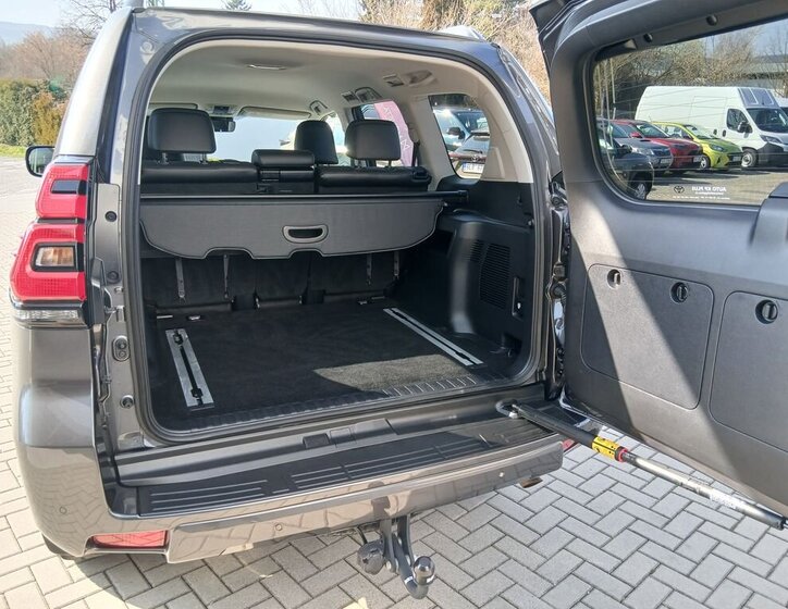 Toyota Land Cruiser SUV / Terénní 2,8 l 150 kw