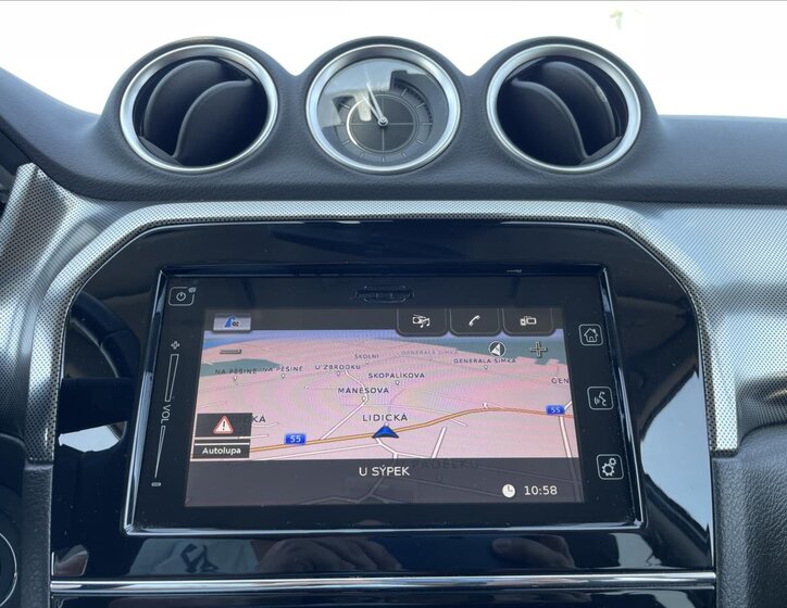 Suzuki Vitara SUV / Terénní 1,4 l 103 kw