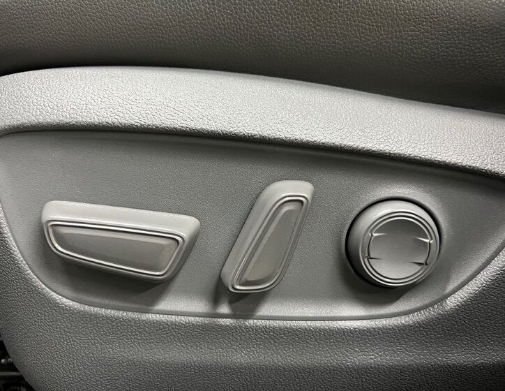 Toyota Highlander SUV 2,5 l 182 kw