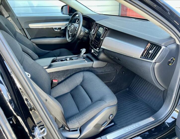 Volvo V90 22