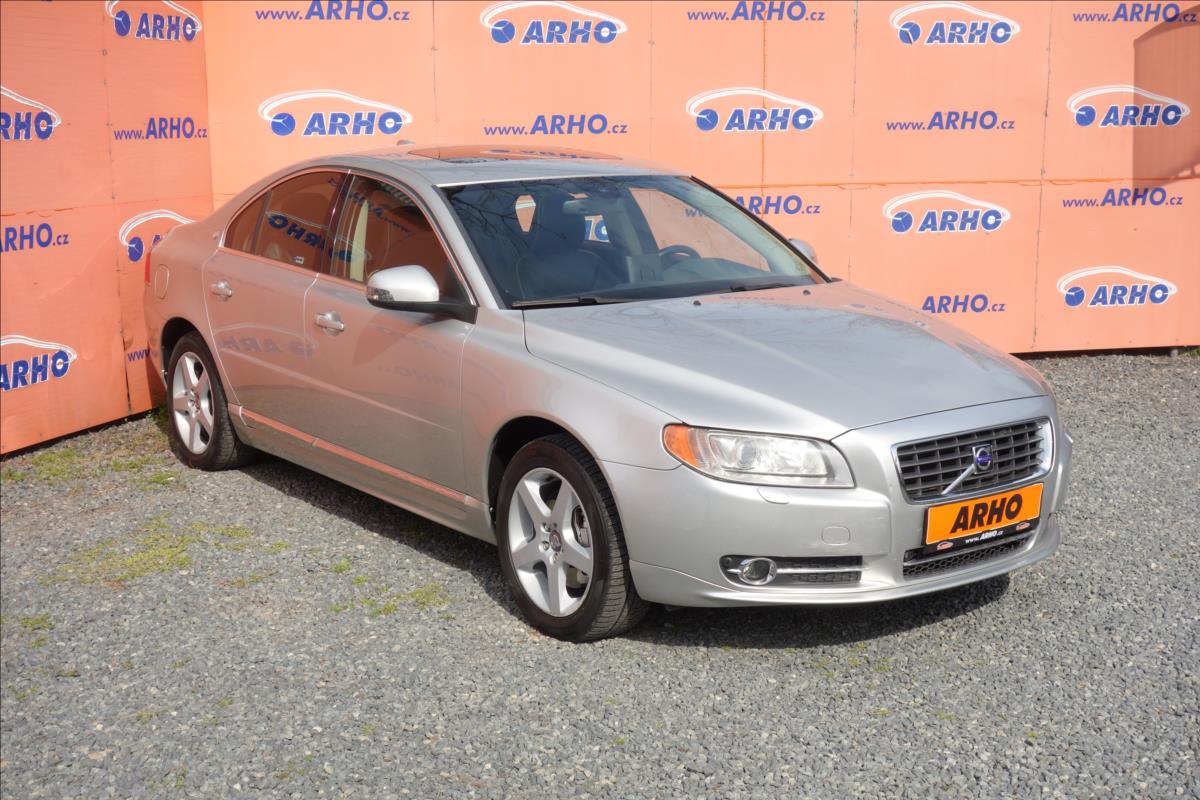 Volvo S80