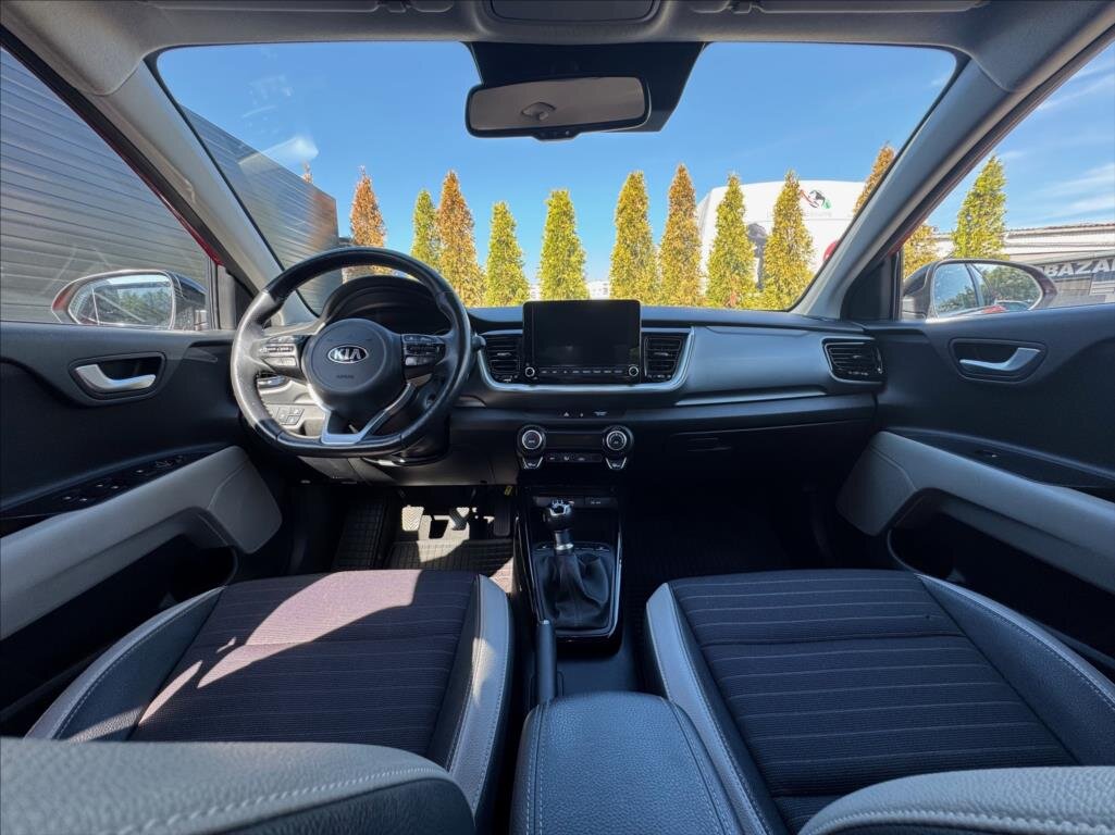 KIA Stonic Hatchback 1,2 l 61 kw