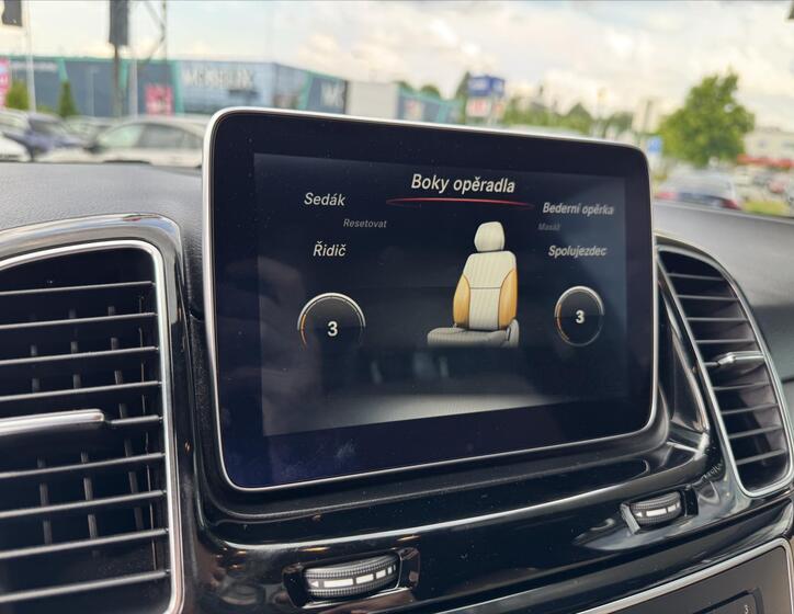 Mercedes-Benz GLE 16