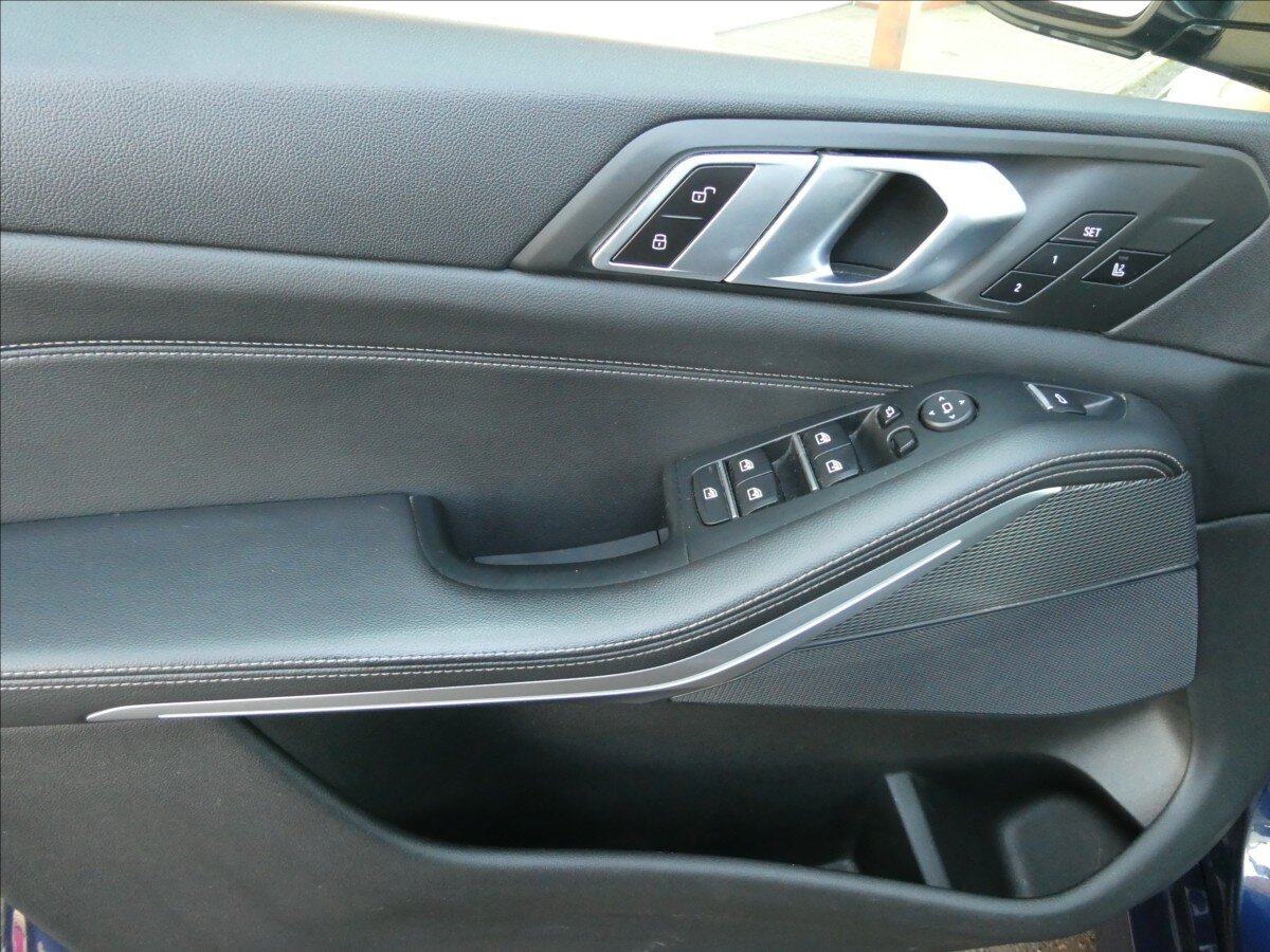 BMW X5 SUV / Terénní 3,0 l 195 kw