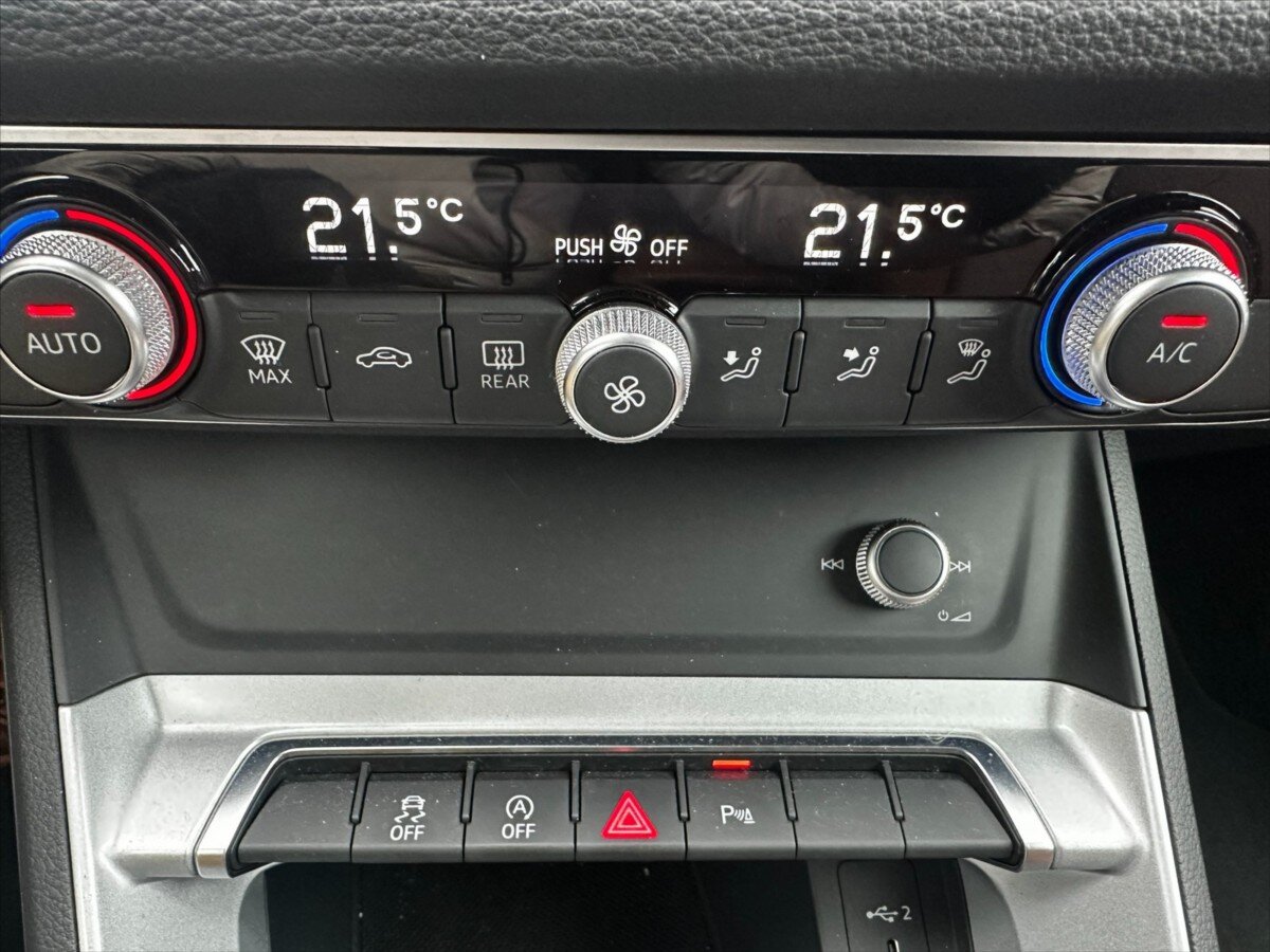 Audi Q3 Kombi 2,0 l 147 kw