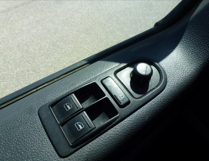 Volkswagen Transporter Skříň 2,0 l 84 kw