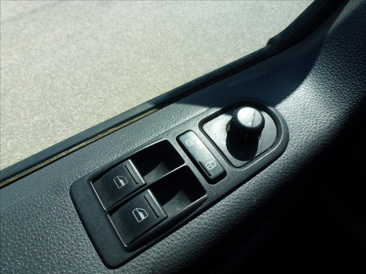 Volkswagen Transporter Skříň 2,0 l 84 kw