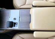 Land Rover Range Rover SUV 4,4 l 390 kw