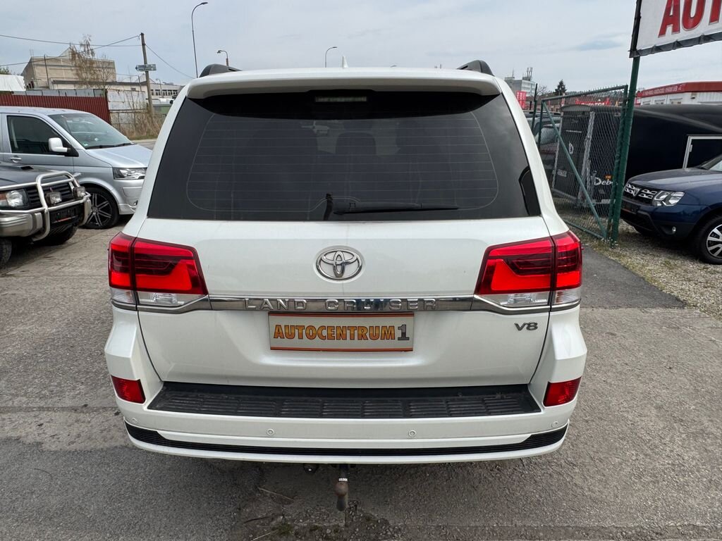 Toyota Land Cruiser SUV / Terénní 4,5 l 186 kw