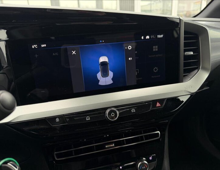 Opel Mokka SUV / Terénní 1,2 l 100 kw