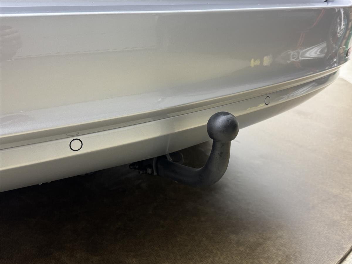 Škoda Superb Kombi 2,0 l 103 kw