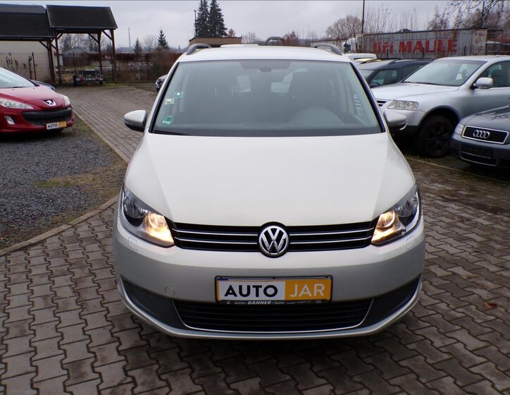 Volkswagen Touran 2