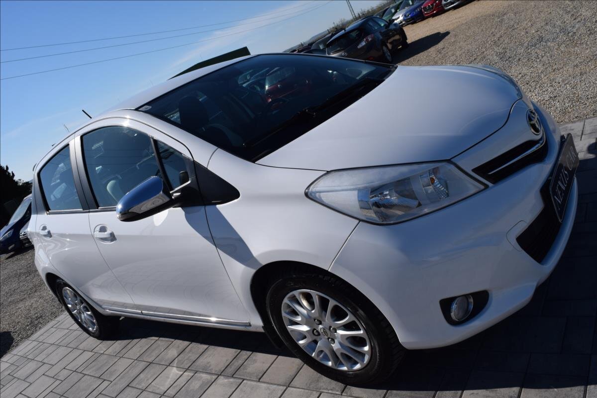 Toyota Yaris Hatchback 998,0 51 kw