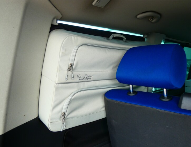 Volkswagen Multivan 15