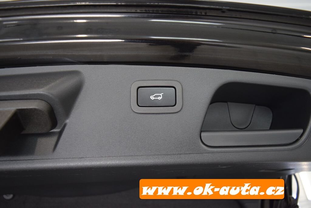 Jaguar F-Pace SUV 2,0 l 110 kw