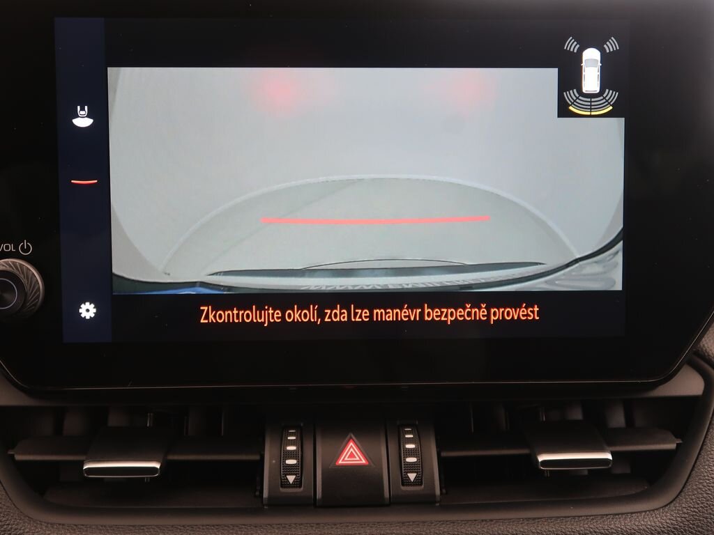 Toyota RAV4 SUV / Terénní 2,5 l 225 kw