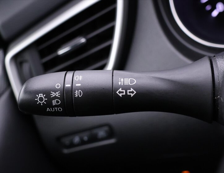 Nissan X-Trail SUV / Terénní 1,6 l 96 kw