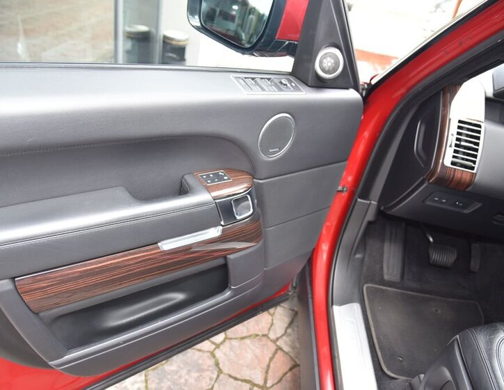 Land Rover Range Rover SUV / Terénní 4,4 l 250 kw
