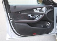Mercedes-Benz Třídy C Sedan / Limuzína 3,0 l 270 kw
