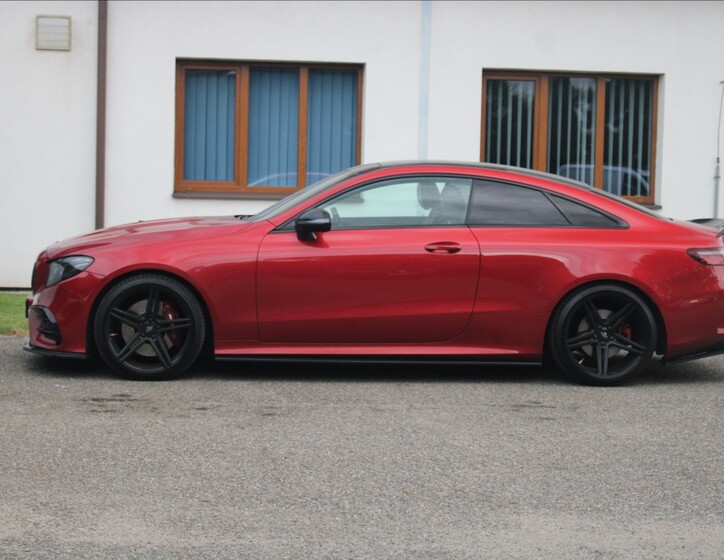 Mercedes-Benz Třídy E 9